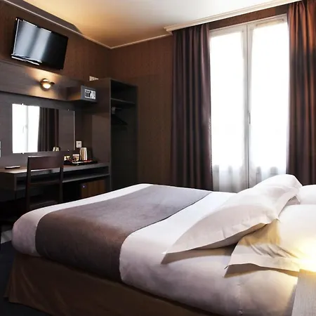 Latin מלון
