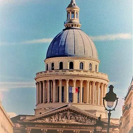 Latin 3* Paris