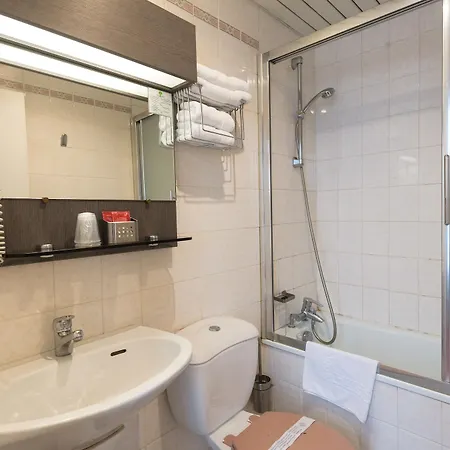 Latin Hotell 3*