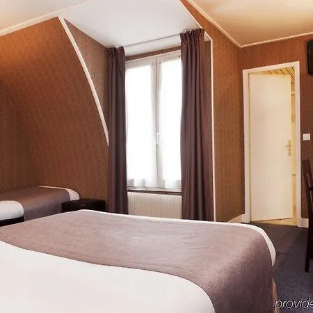Latin Hotell 3*